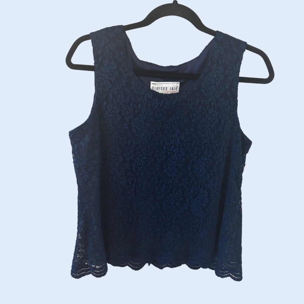 Vintage Bedford Fair Midnight Blue Lace Tank Top scalloped hem Size Medium navy